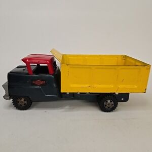 Structo 1950s Dump‎ Truck Pressed Steel Multicolor Construction Toy